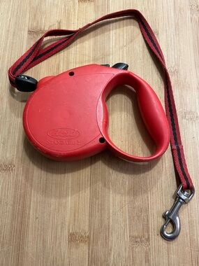 Flexi Standard 2 retractable leash, fully functioning, 16’, max weight 44lbs
